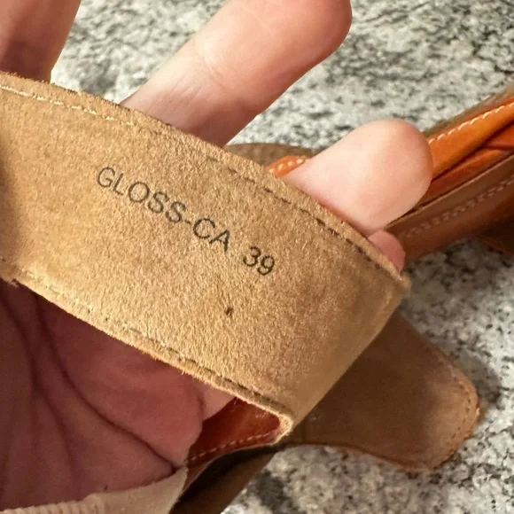 L’ARTISTE 39 Gloss Pansy leather velcro ankle strap comfort minimalist Mary Jane - Picture 8 of 10